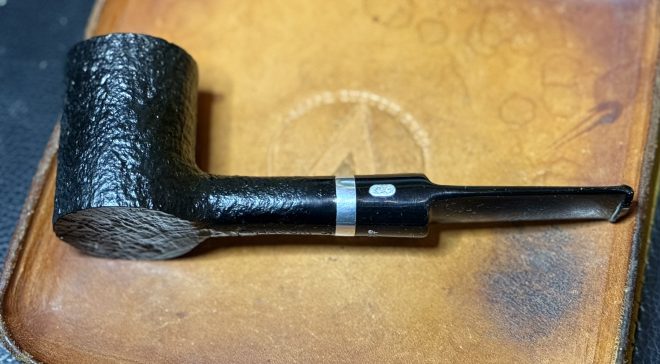 The Gentleman - Chacom Dark Sandblast Churchill Shape 155