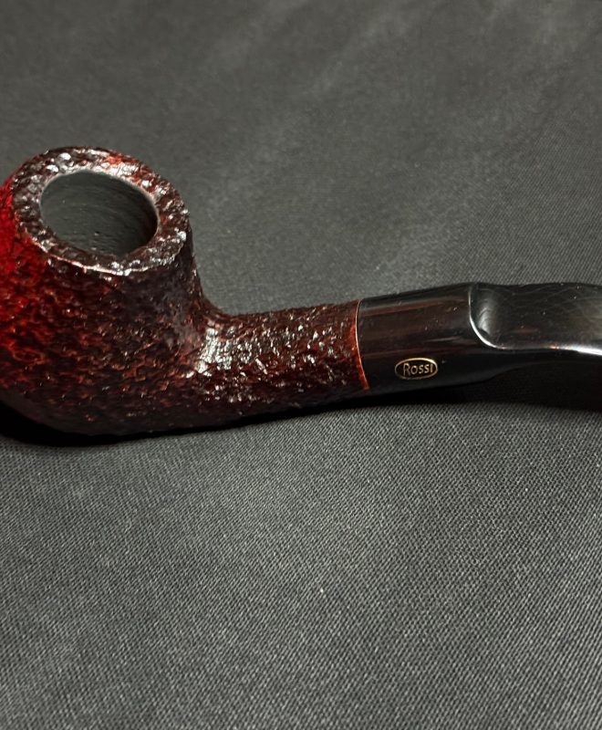 The Scholar --  Savinelli Rossi Sitting Brandy Shape 8644